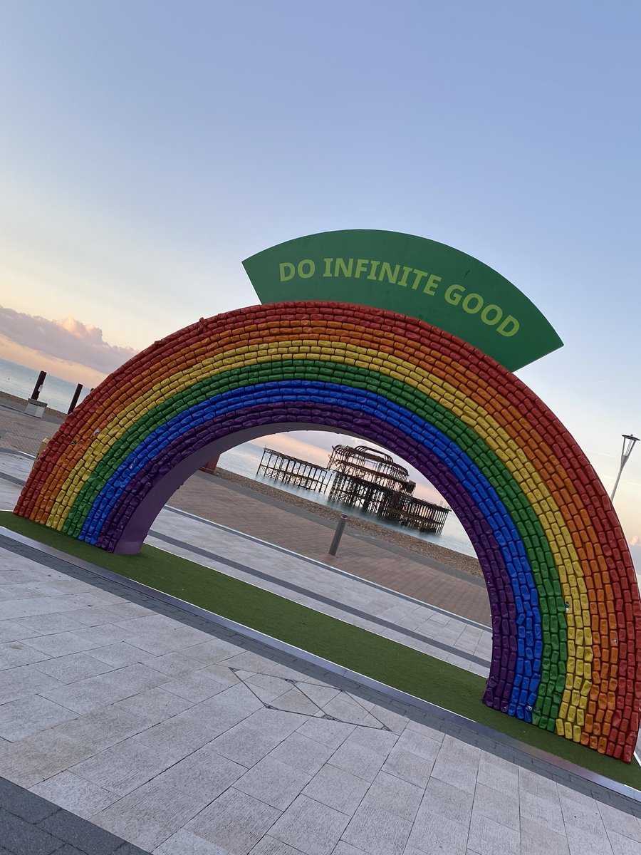 Marie_Burgess1's tweet photo. Good luck to all the children, parents and school staff returning to school today ❤️🌈❤️ #TeamStLens https://t.co/ELsvZiPGe7