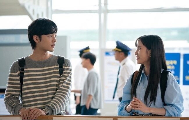 parkeunbinintl's tweet photo. [PHOTO] 20.09.07 Do You Like Brahms? 

Park Eunbin &amp; Kim Minjae's chemistry that wakes up our love cells, a transformation to warm acting! 
https://t.co/Z8LgVy46Gf

#박은빈 #ParkEunbin #朴恩斌  #パクウンビン
#브람스를좋아하세요 #DoYouLikeBrahms #김민재 #KimMinJae https://t.co/rz7jf7vOtK
