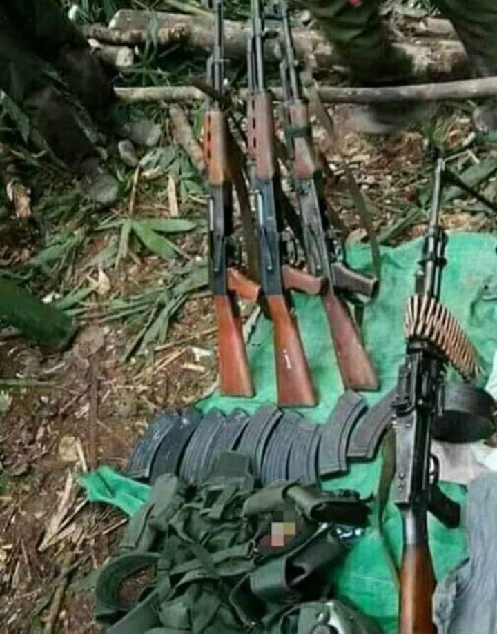 TrueSight__'s tweet photo. AA ambush on Ramaung Bridge security guard in Minbya, Rakhine State. 5 AA terrorists are dead arrested and Four weapons and ammunition were confiscated
7/09/20 https://t.co/RjM6jahZrv
