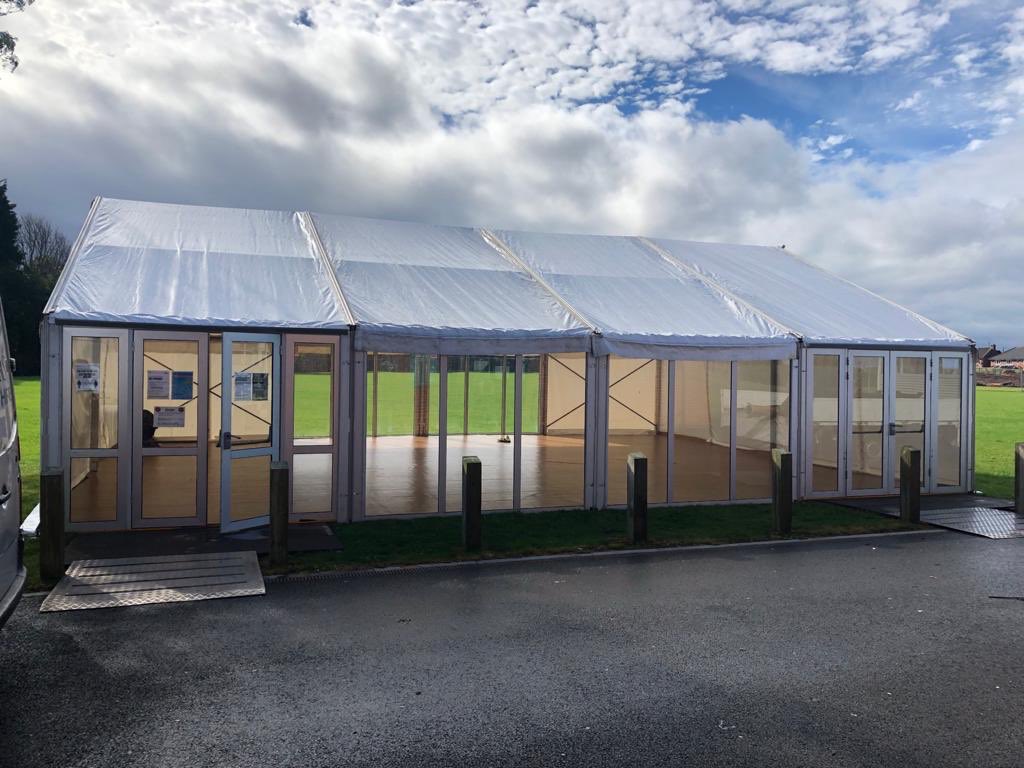 CrockersMarquee's tweet photo. It’s #BackToSchool 🧑🏽‍🎓for most pupils now, and our #Marquees are helping to create more space for students and staff alike. From classrooms to recreational areas. Check these out 👇🏼#MarqueeManufacturing #TemporaryStructures #EducationalSettings https://t.co/0OgkVn3QFa