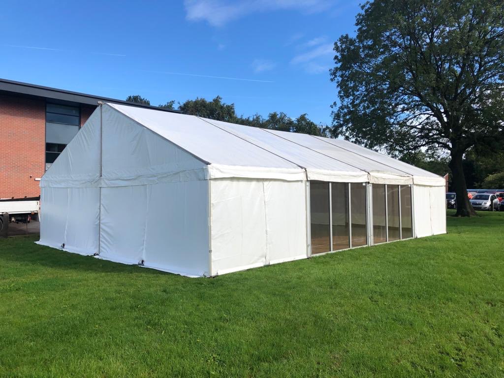 CrockersMarquee's tweet photo. It’s #BackToSchool 🧑🏽‍🎓for most pupils now, and our #Marquees are helping to create more space for students and staff alike. From classrooms to recreational areas. Check these out 👇🏼#MarqueeManufacturing #TemporaryStructures #EducationalSettings https://t.co/0OgkVn3QFa