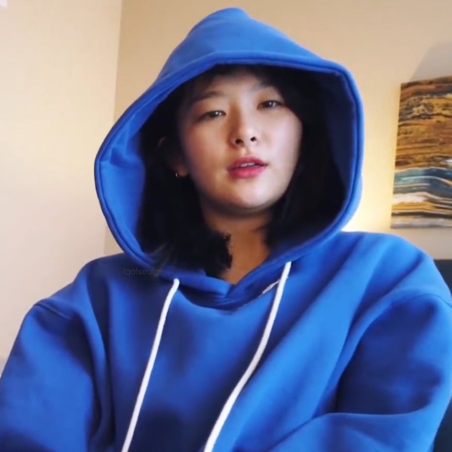 low quality seulgi tweet media