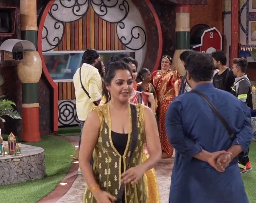 TeamMonal's tweet photo. #MonalGajjar  #BiggBossTelugu4  #TeamMonalGajjar #TeamMonal #BiggBoss4Telugu #BiggBoss4 @Gajjarmonal https://t.co/fpFfamvBvF