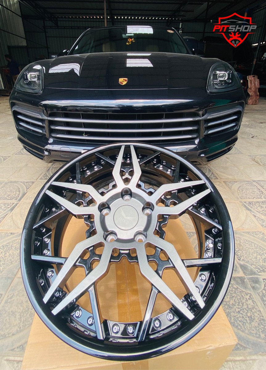 PITSHOP2's tweet photo. “ Project Jack’s - Alloy wheels installation for PORSCHE CAYENNE “
.
.
.#pitshop #pitshophyderabad #pitshoprestorations #jack’s #projectjacks 
.
.
.#alloys #alloywheels #jacksalloywheels #porsche #porschecayenne https://t.co/phjloycgLp