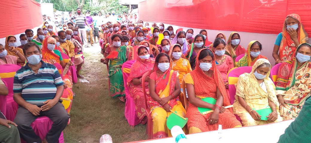 tarkishorepd's tweet photo. कटिहार नगर निगम के वार्ड संख्या 21 अंतर्गत विजय नगर में हेम जयसवाल के घर से दिवाकर भगत के घर तक पीसीसी पथ एवं पूर्व निर्मित नाला पर ढक्कन का निर्माण कार्य का शिलान्यास किया ।
"भाजपा पर भरोसा है"
#DevelopingKatihar #DevelopingBihar
#TransformingBihar #BjpWithBihar #Katihar https://t.co/zlXTG3GFeb