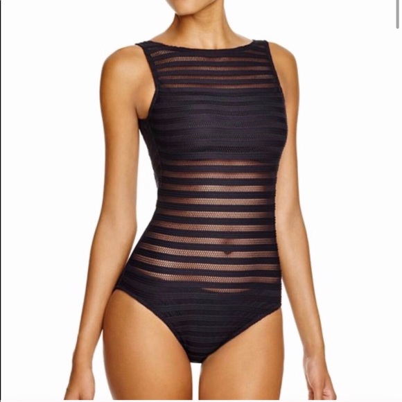 SSqueekie's tweet photo. So good I had to share! Check out all the items I'm loving on @Poshmarkapp #poshmark #fashion #style #shopmycloset #ralphlauren #cato #tahiti: https://t.co/N3KwAgR0oY https://t.co/HvGs0xeEbD