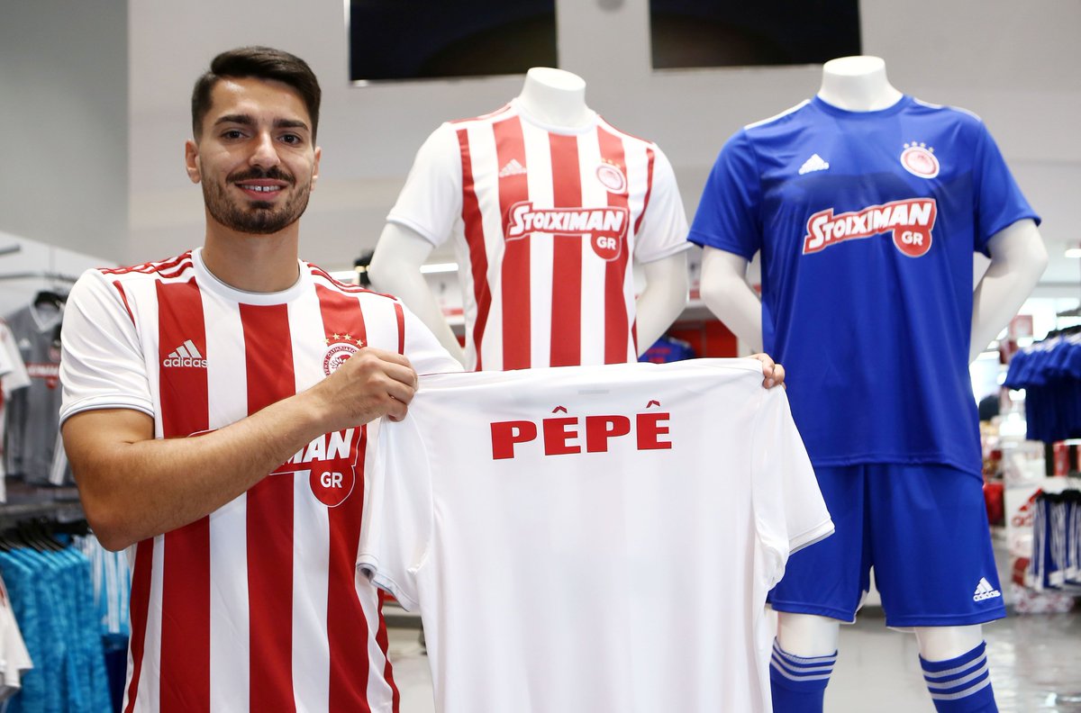 olympiacosfc's tweet photo. Μέλος της οικογένειας του Ολυμπιακού ο Πέπε! / Pêpê is a member of the Olympiacos family!
 
#Olympiacos #Transfer #Welcome #PedroRodrigues #Pêpê #WelcomePedroRodrigues #WeKeepOnDreaming https://t.co/QnGz2ns6Sw
