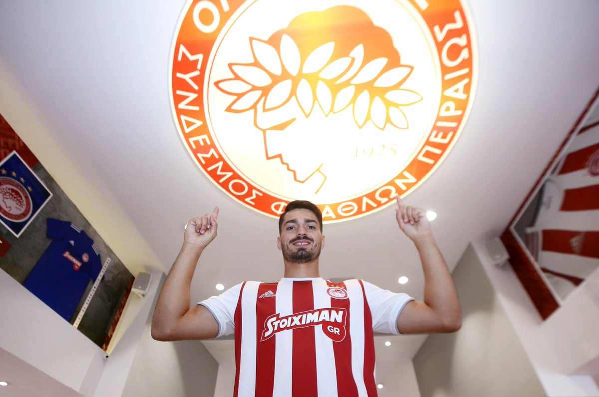 olympiacosfc's tweet photo. Μέλος της οικογένειας του Ολυμπιακού ο Πέπε! / Pêpê is a member of the Olympiacos family!
 
#Olympiacos #Transfer #Welcome #PedroRodrigues #Pêpê #WelcomePedroRodrigues #WeKeepOnDreaming https://t.co/QnGz2ns6Sw