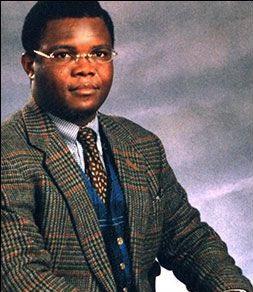 RaudTid's tweet photo. Idag er det 14 år siden drapet på Eugene Ejike Obiora av politimannen som nå sitter som operasjonsleder i Trøndelag politidistrikt. Vi glemmer aldri ✊ https://t.co/TruAZ1G2tW