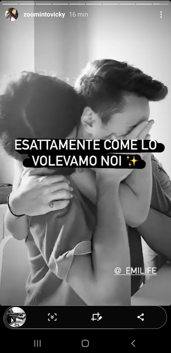 <a href="/_emilife/">Emi</a> e <a href="/ZoomIntoVicky/">Vicky ϟ</a> che si commuovono sono bellissimi!🤗
#ilsaporedeiricordi
Out il 24 settembre
<a href="/amazon/">Amazon</a>
@IBS_it 
e in tutte le librerie!❤