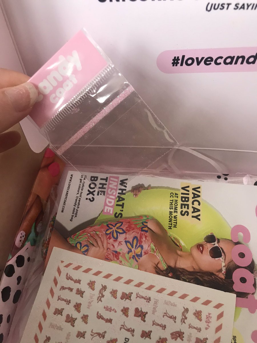 oriananash's tweet photo. @candycoatco hey guys. I’m assuming this was meant to contain some glitter? https://t.co/ngqYXKd7gA