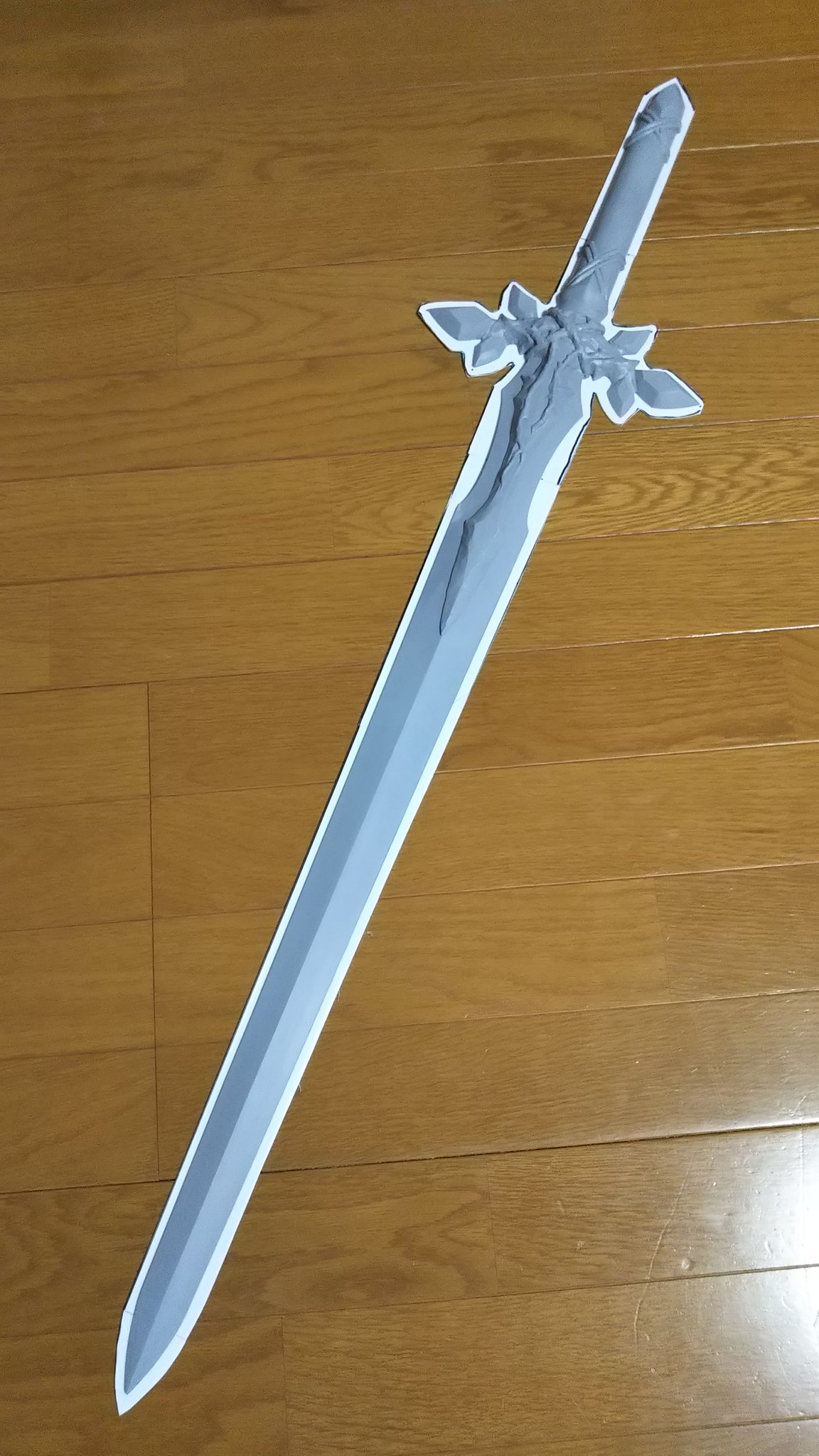 レジンで作る青薔薇の剣 Twitter