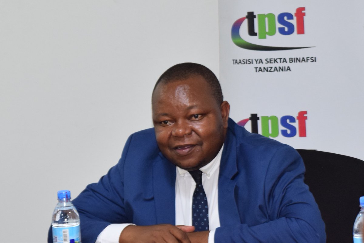 tpsftz's tweet photo. #HapppeningNow TPSF Chairperson Ms. Angelina Ngalula is having a consultative meeting with the Permanent Secretary Ministry of Industry and Trade Prof. Riziki Shemdoe and members from The Tanzania Truck Owners Association (TATOA) &amp; Tanzania Association of Transporters.
@innobash https://t.co/n79Qn8Lx0n