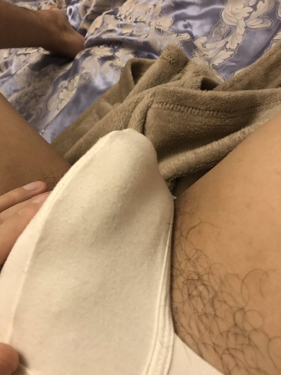 oUT0eNOZPAlDHvI's tweet photo. 重庆自己住的骚0在哪里，我没地方
找35以下有地方的，放得开的，不装逼的骚0玩
不多人！一对一！ https://t.co/IFlBdMk7DQ