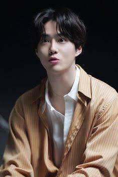 Kim Junmyeon- a very dangerous thread