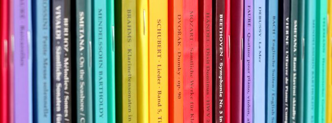 chimesmusic's tweet photo. Happy Monday everyone!

Both our London shops are open all week for browsing and buying - you can find us online and by phone as well.

#musicshops #london #sheetmusic #printmusic #classicalmusic https://t.co/NUhfwwQ3yz