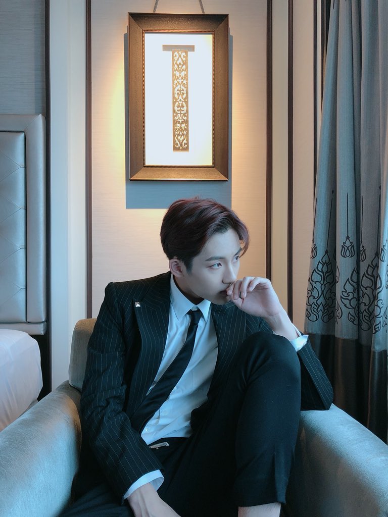garette_ww's tweet photo. 도영이가 찍어준 윈윈 / 재현이가 찍어준 윈윈
정우가 찍어준 윈윈 /  쟈니가 찍어준 윈윈 https://t.co/Il0ShMru7a