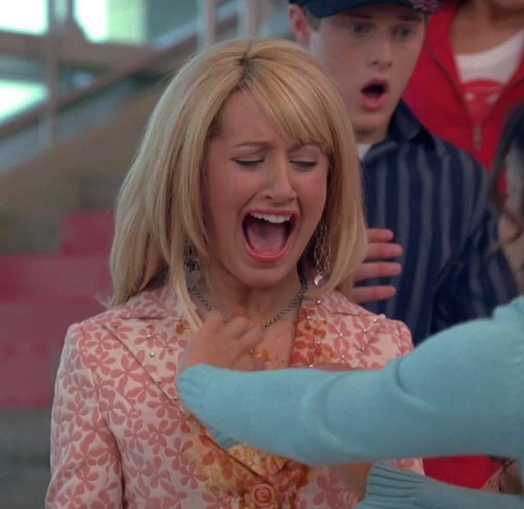 hurricharry's tweet photo. Livello di stress attuale: Sharpay Evans https://t.co/usX0xoUaXf