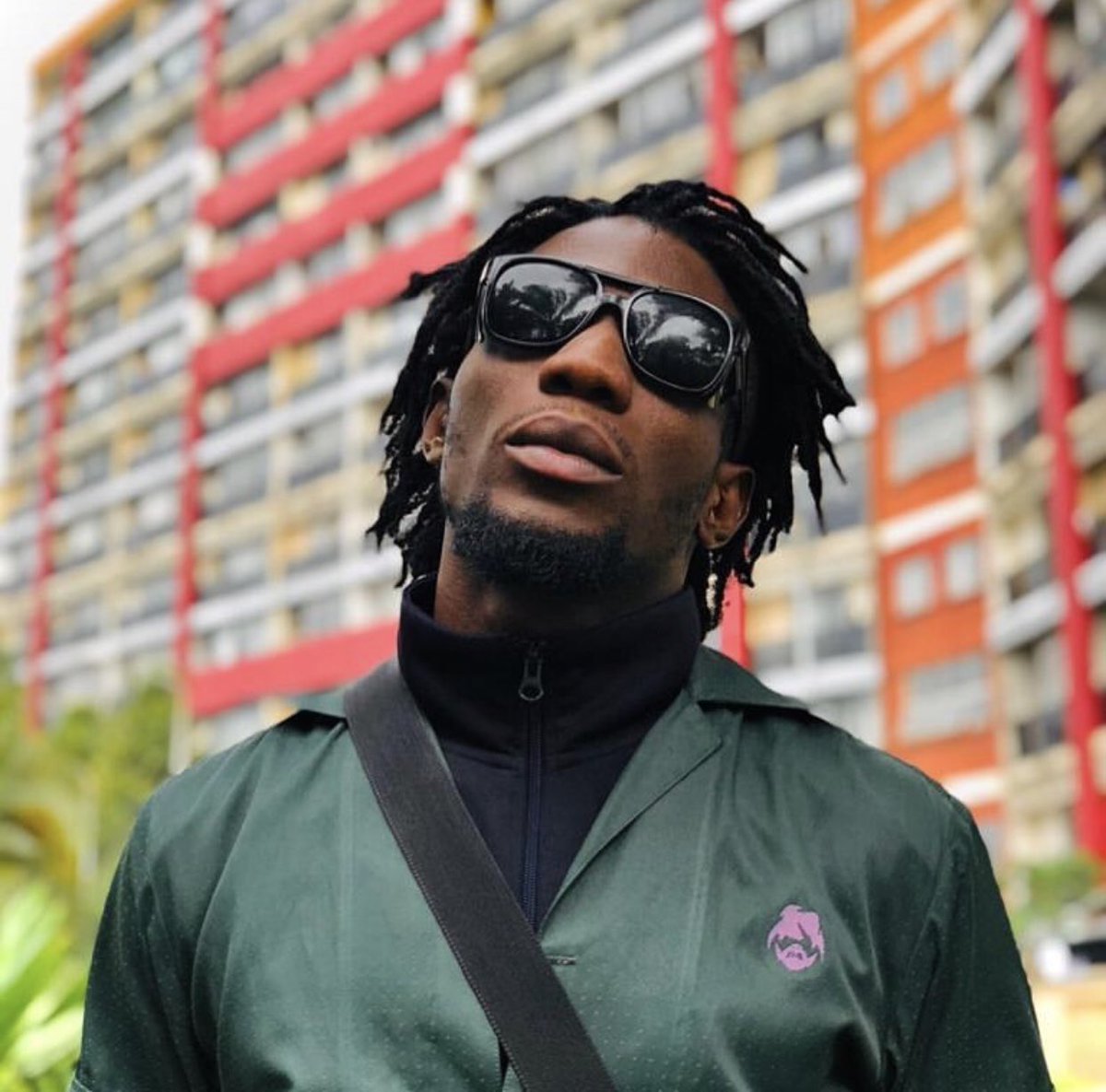 d_n9e's tweet photo. HAPPY REEPLAY DAY! 🥳
More life, more money, more blessings, more grace, IJN. Amen 🙏🏽
Have a great one hip hop star 🌟
#reeplayday #majordevelopments #AbujaTwitterCommunity https://t.co/Wt4YzsDIvQ