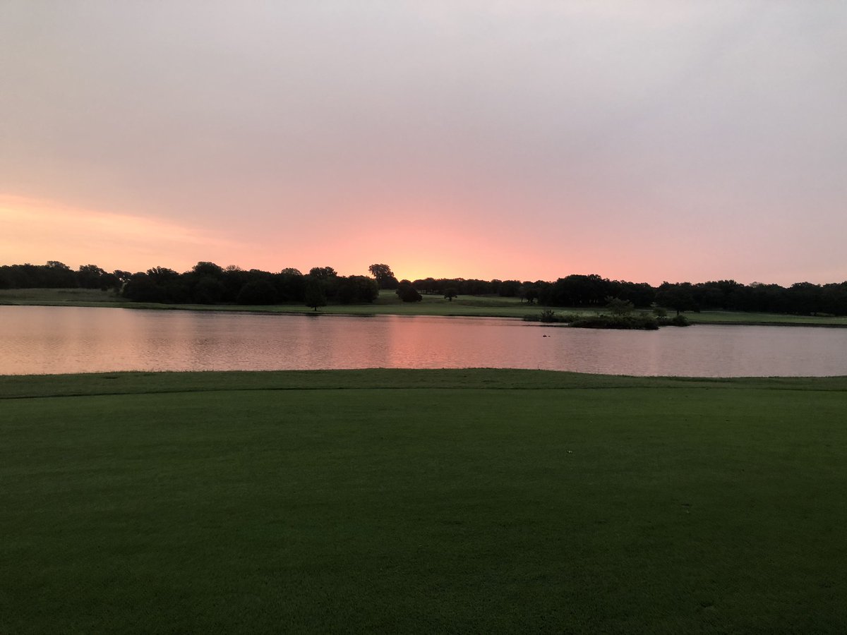 chadweinrich's tweet photo. #officeview https://t.co/85Vcak1MWI