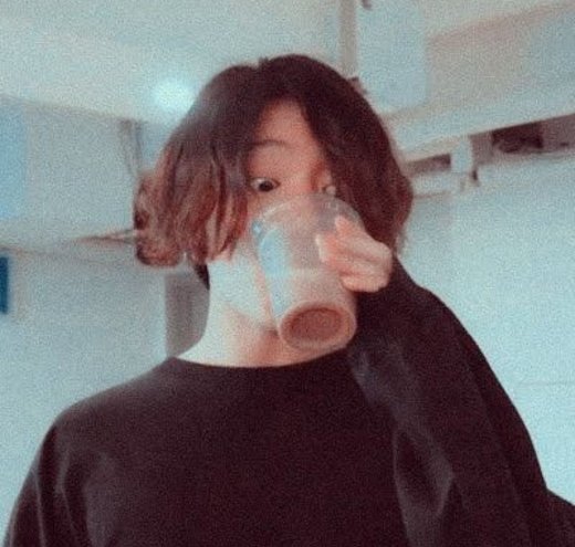 gukielittlewo's tweet photo. I also drink pure milk.
#ARMYSelcaDay #ARSD #ARMYSeIcaDay #ARMYSeIcaDay #ARSDforJK #ARSDSelcaDay @BTS_twt https://t.co/1GusFcvYLV