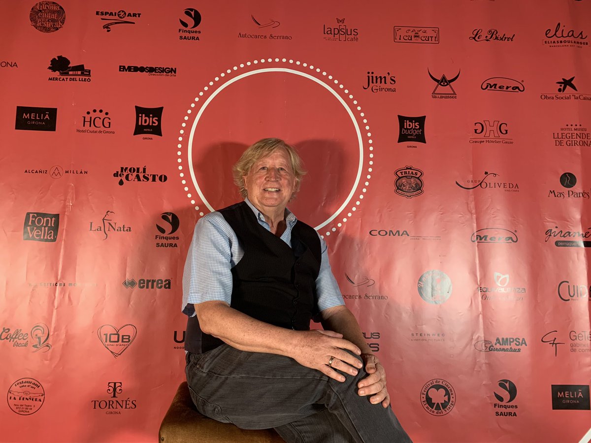 És un plaer presentar en Xavier-Daniel, Fundador i Director del FICGLB. 
En Xavier-Daniel és el Director i Programador de Cinema i Diversitat del Girona Film Festival ☺️