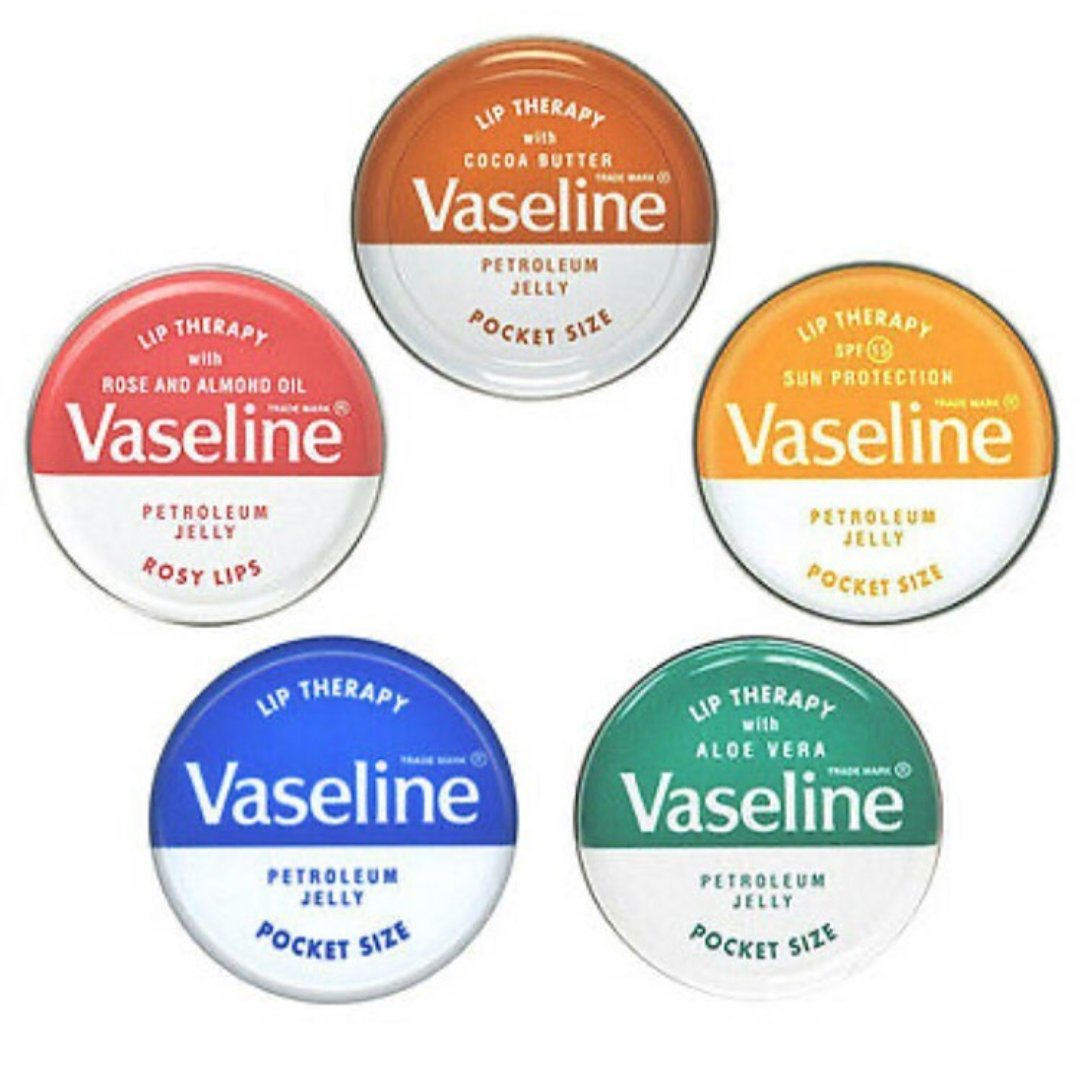 by_charl's tweet photo. Something I can’t stop thinking about after my skincare training course is Vaseline 😱 some people swear by using it as their go to lip balm (I swore by it for years tbh until I found out more about it 🤣) https://t.co/NdccY6MhoI