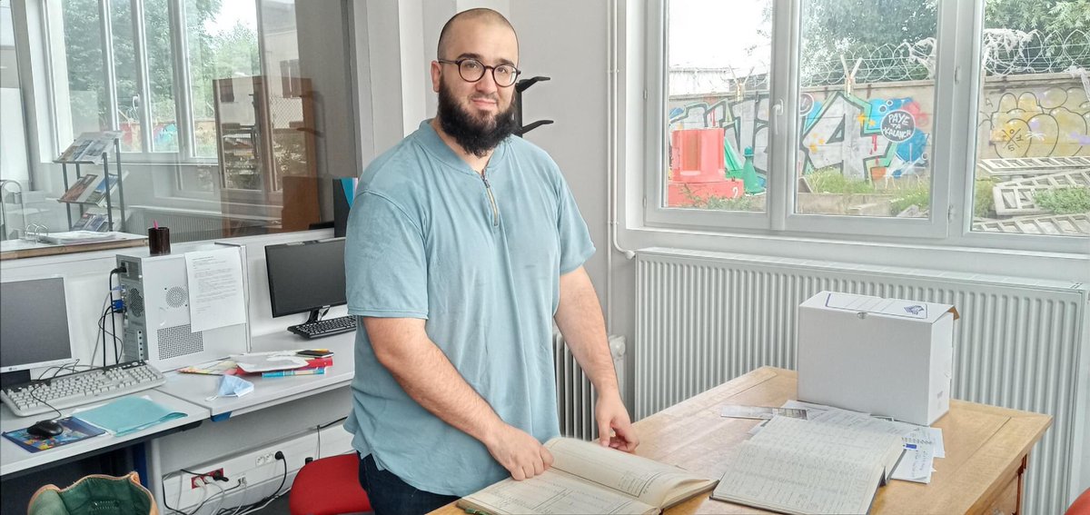 CrayssacFlorent's tweet photo. @CrayssacFlorent est le nouvel archiviste de l’EPCC #FrenchLines &amp; Compagnies. L’arrivée au Havre de ce Toulousain de 27 ans, le 1er juillet 2020, permettra à l’EPCC de poursuivre la valorisation et d’approfondir la connaissance du patrimoine. https://t.co/dn9FJkDM3m