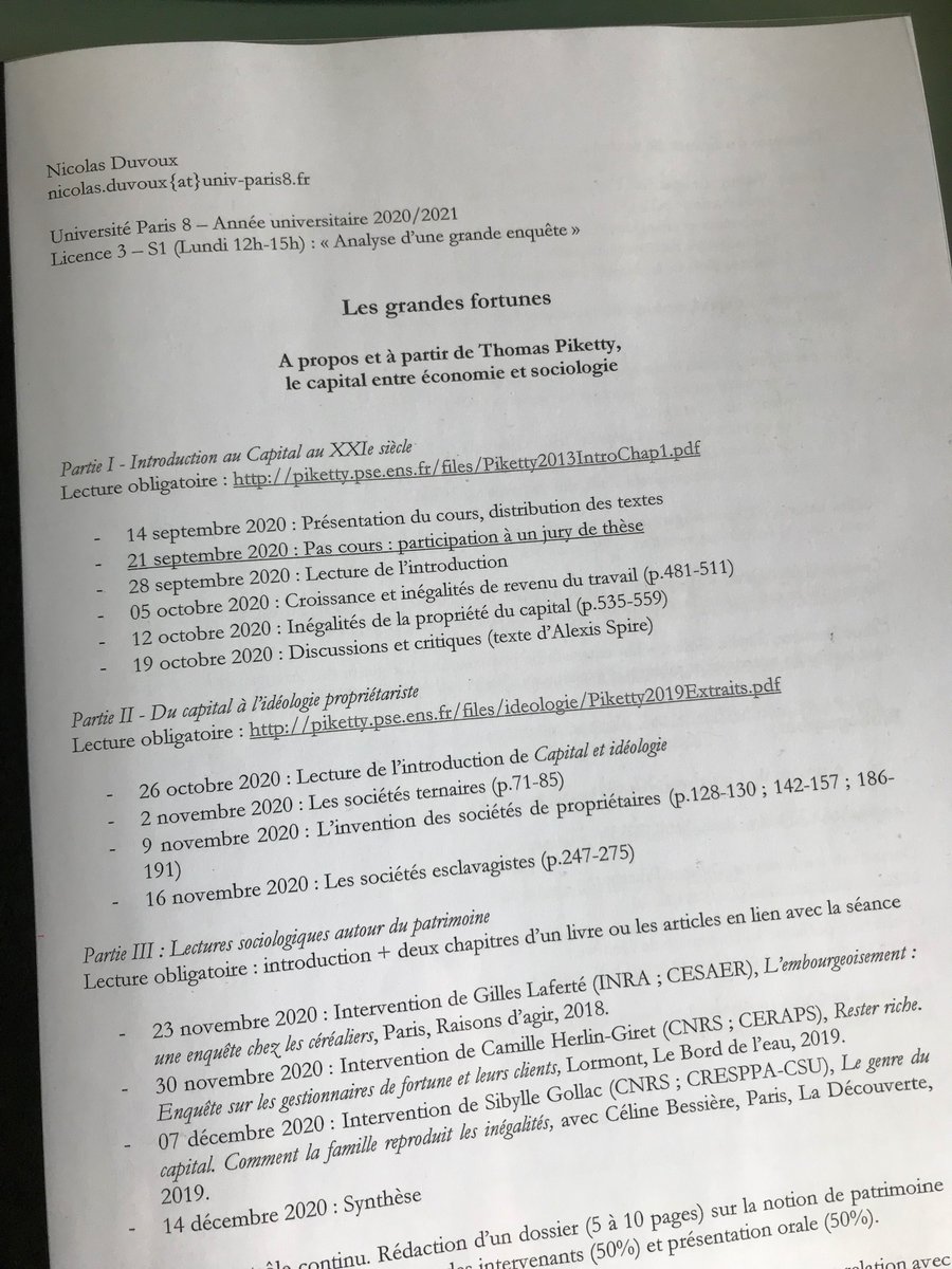 NDuvoux's tweet photo. Le grand privilège d’être enseignant-chercheur, surtout à @UnivParis8 (et quand on exerce dans de bonnes conditions -> #NonLPPR ), c’est de pouvoir donner les cours que l’on voudrait suivre.
Ce semestre, la question du patrimoine, à propos et à partir des travaux de T. Piketty. https://t.co/wjOvfkDk01