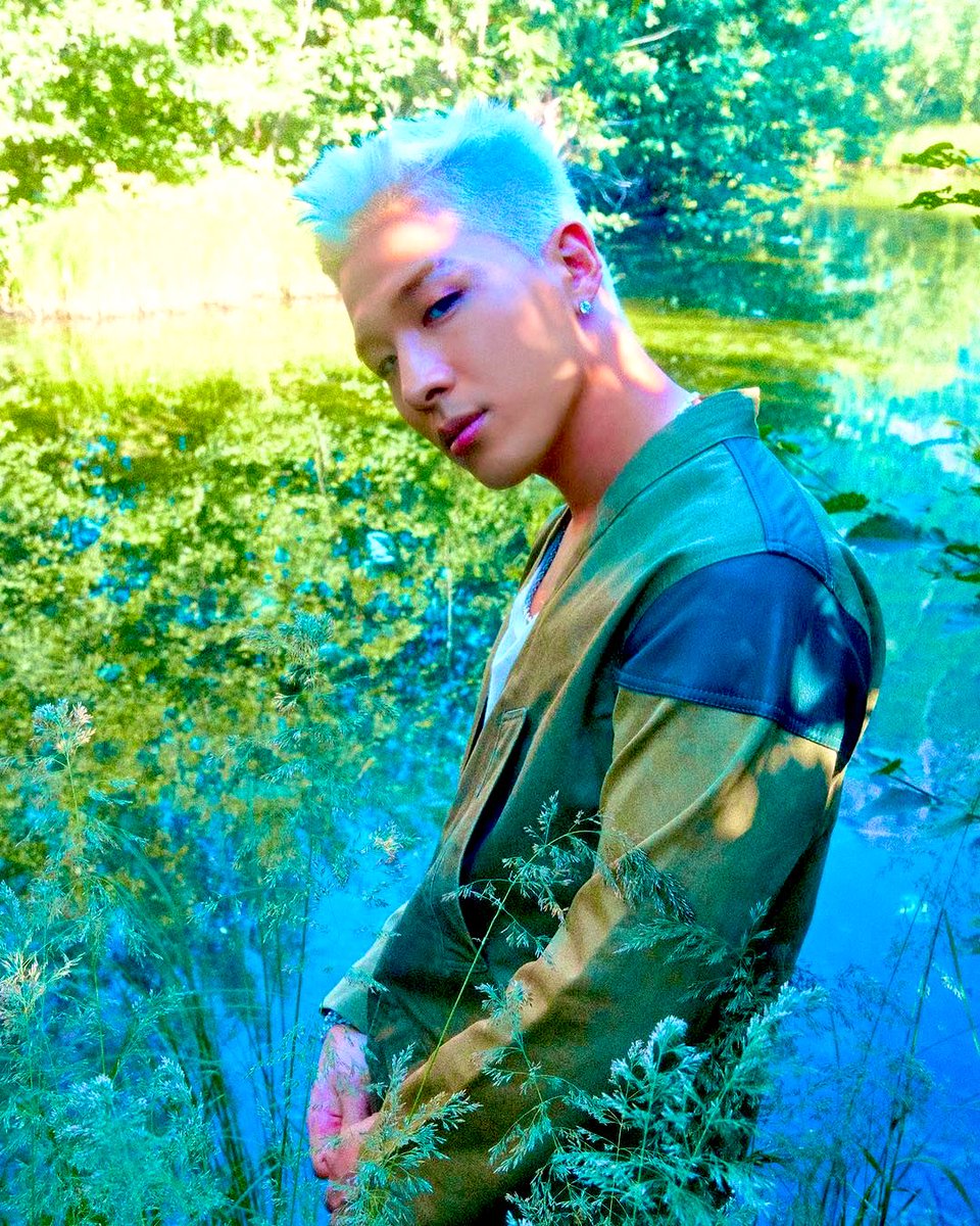 Youngbae: the house is sunny n surrounded by nature. the house looks traditional but when u peek through the window it is modern. the house keeps itself in shape. the house is in the suburbs n everyone in the country wants it. u would love to raise kids in the house.