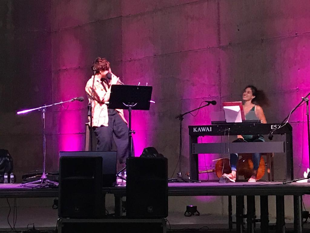 Penyafragatina's tweet photo. Foticos del último fin de semana de ESTIUFEST 😥🤭😅
Y que mejor manera que despedirlo con 2 divertidísimos días de deportes de aventura con @JOVIALADVENTURE y 2 llenazos en los conciertos de Júlia & Carla y Duman & Chelico & MDM096 🧡🧡 #peñafragatina #estiufest #culturasegura https://t.co/sZXf83kNAI