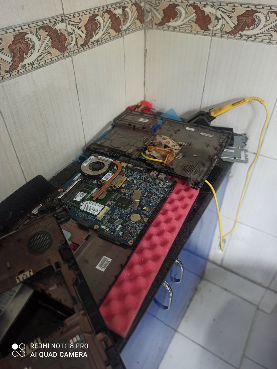 CIS Laptop Service Center tweet media