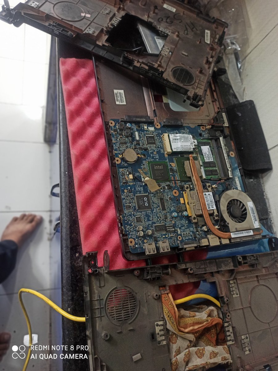 CIS Laptop Service Center tweet media