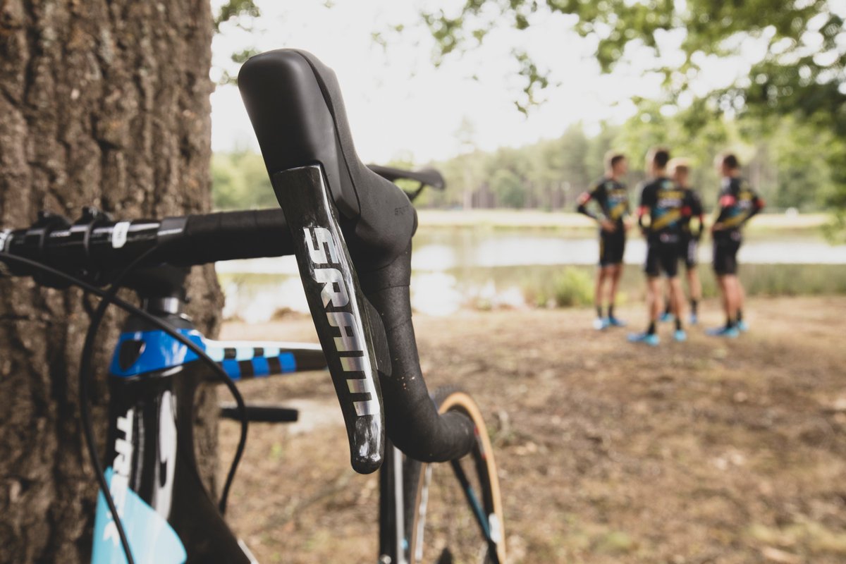 While having ridden on SRAM componentry during the 2019-2020 season, this year our partnership with <a href="/SRAMroad/">SRAM Road</a> becomes official. We will be racing on RED eTap AXS HRD this CX season 🙌🙌
