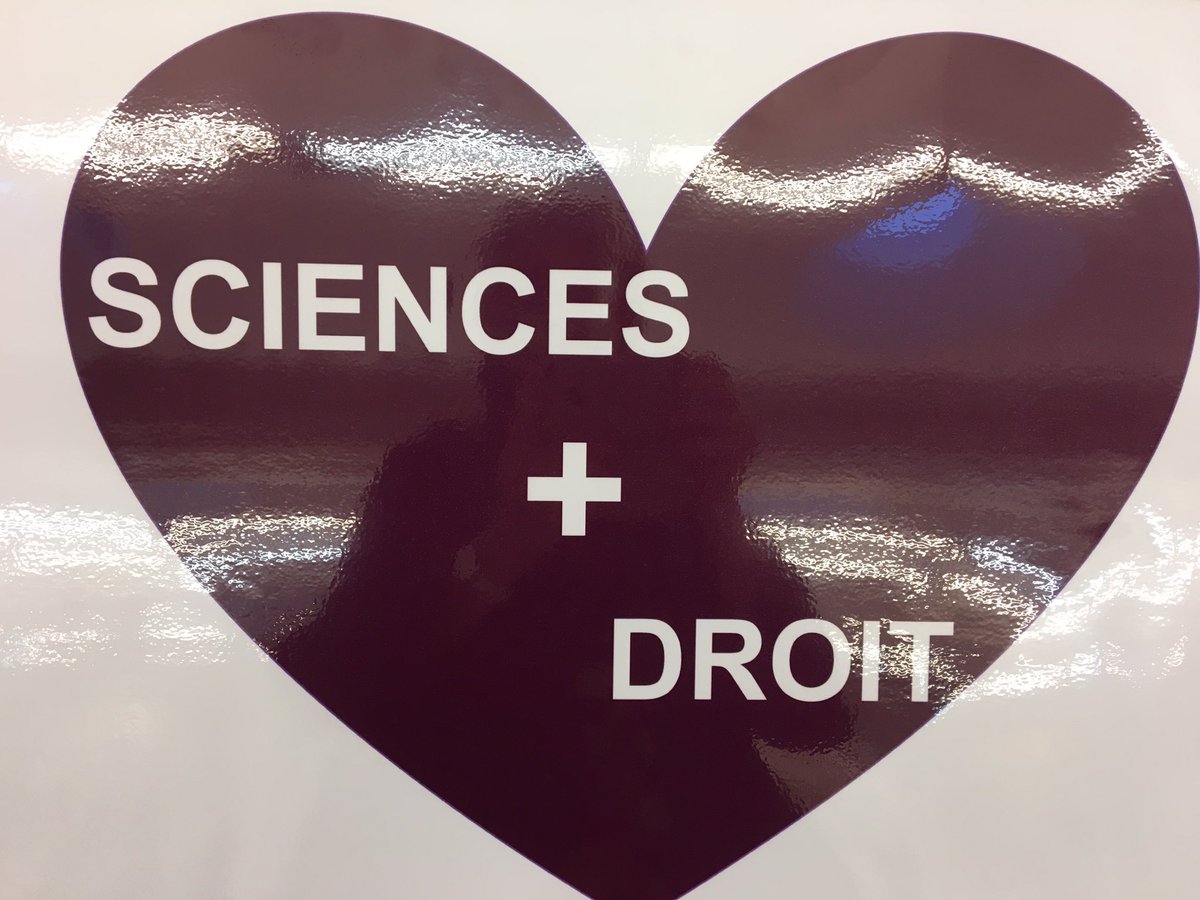 BrigitteBourdo1's tweet photo. Aujourd’hui, rentrée universitaire @UnivParisSaclay avec le PM @JeanCASTEX au sein de la @BU_UPSACLAY et rencontre avec les étudiants de L1 Droit, Sciences et innovation. https://t.co/8RzilFO5M8