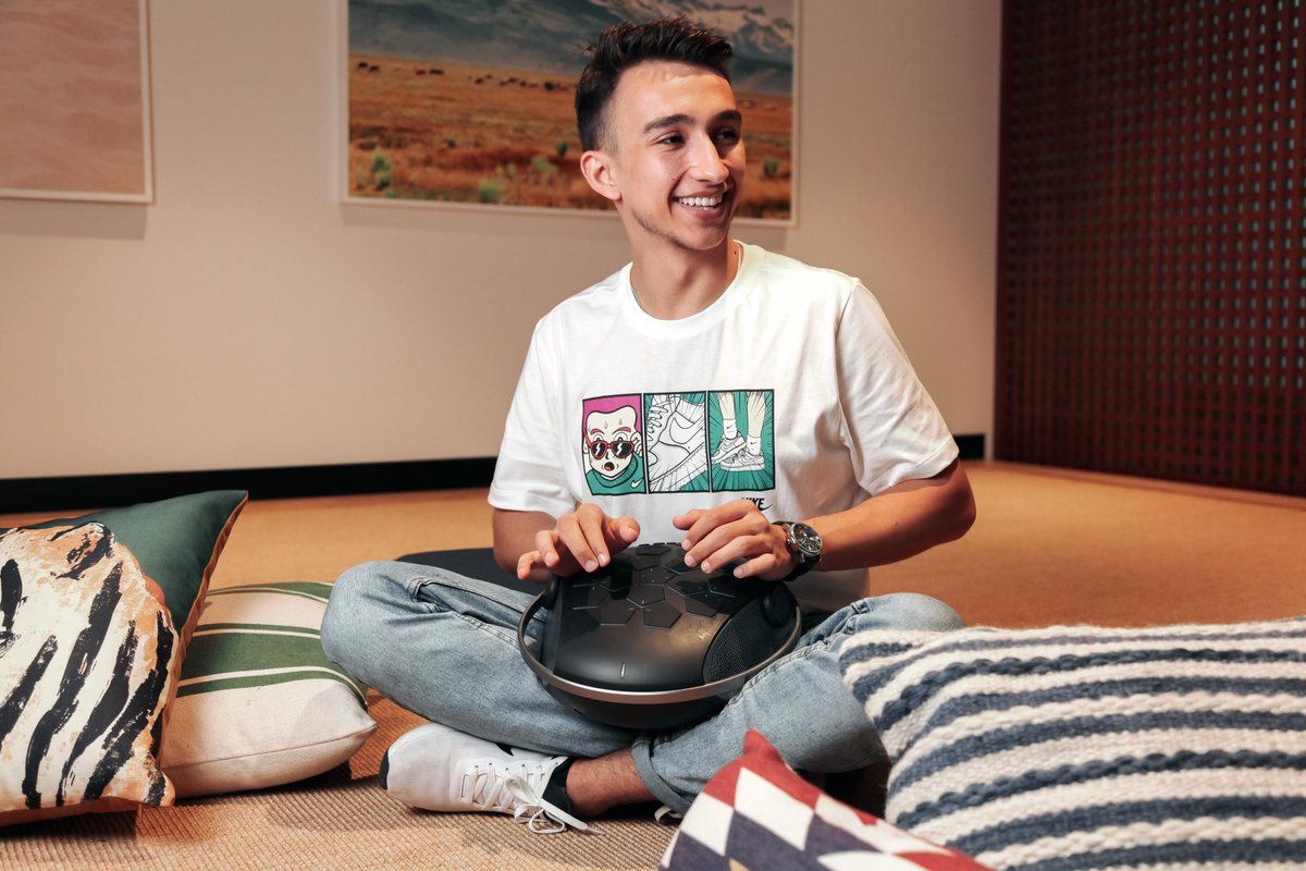 hapsbox's tweet photo. You can play Hapsbox anywhere—at a family gathering, a party, a concert, on the street, or in your bedroom!
#hapsbox #musicinstruments #music #Kickstarter #crowdfunding
https://t.co/fsKG6NtgAB https://t.co/xVOqoKdWZx
