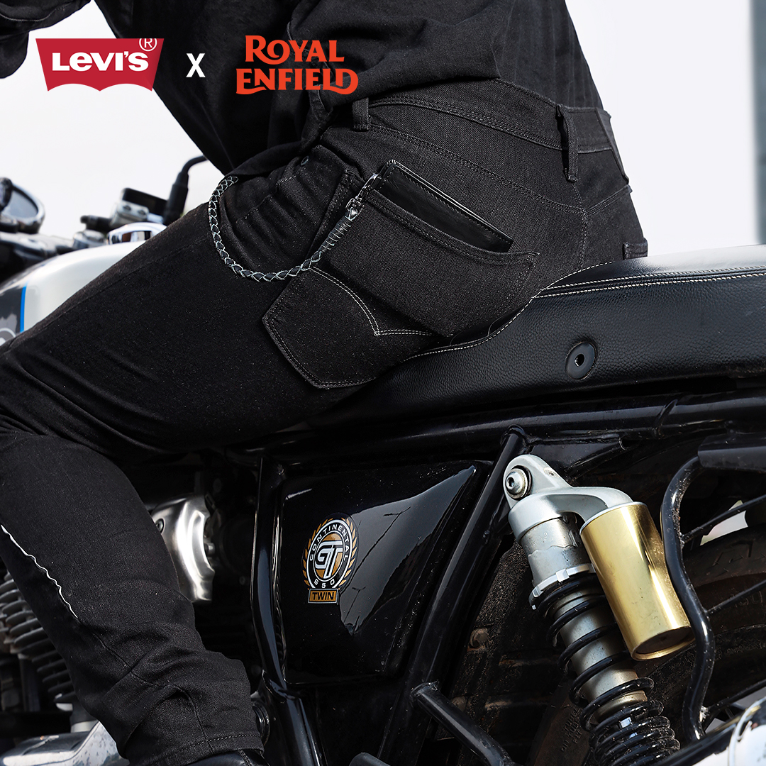 royalenfield's tweet photo. Ride with the icons as you gear up with the new Royal Enfield x Levi’s Collection. 

Explore a range of stylish denim with pockets for armour protection on https://t.co/OoNdihQK0x

#RoyalEnfieldApparel #RoyalEnfieldxLevis #RoyalEnfield #RidePure #PureMotorcycling https://t.co/P9ESWEb12y