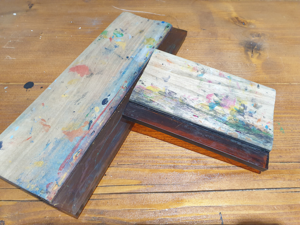 Tools of the #screenprinting trade: #squeegees

I love how ink stained mine are, and the little one is my absolute favourite - it's perfect for those little prints!

#printmaking #screenprint #printerslife #ink #inky #messywork