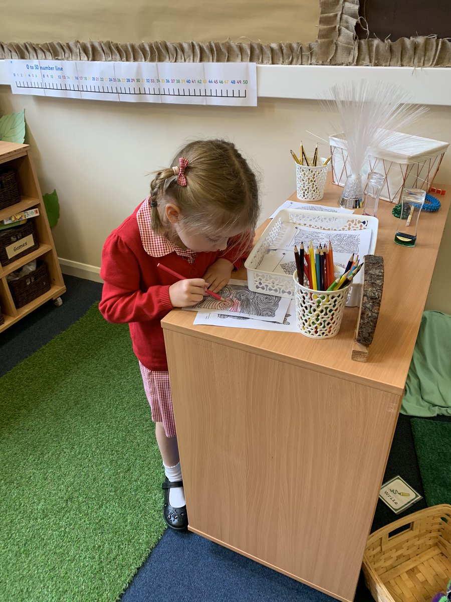 SKnight_CHL's tweet photo. Having fun already. #TeamCHL #backtoschool https://t.co/brQt1ta7s9