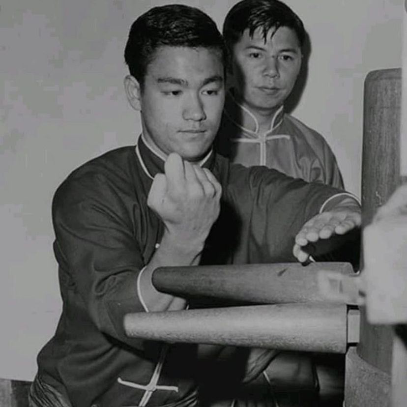 brucelee's tweet image. “The less effort, the faster and more powerful you will be.”