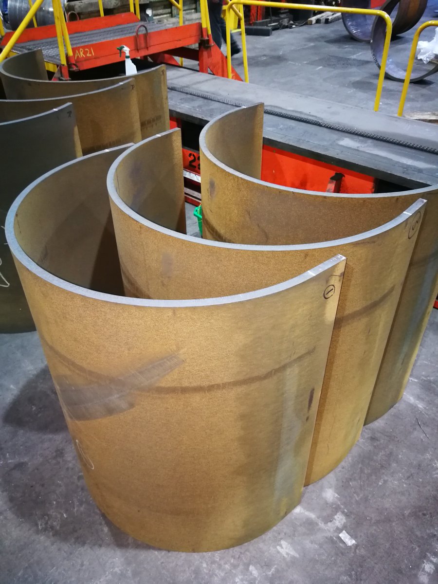 AngleRingCo's tweet photo. It's not just cylinders that we can produce on our #PlateRolling and forming equipment at Angle Ring!
Here we have some half moon shaped profiles hot off the press (no pun intended) and ready for delivery out to our customer.
#PlateForming #PressBraking #MetalBending https://t.co/aeTbSzxnsJ