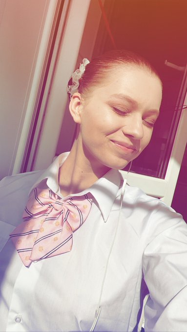 I&rsquo;ll be online in 15 minutes 👩🏼&zwj;🎓🎭🎀  Lush is already on☺️ https://t.co/HmVzCXTjaM<a href="/tag/mvsales"class="tags"><span>#mvsales</span></a>