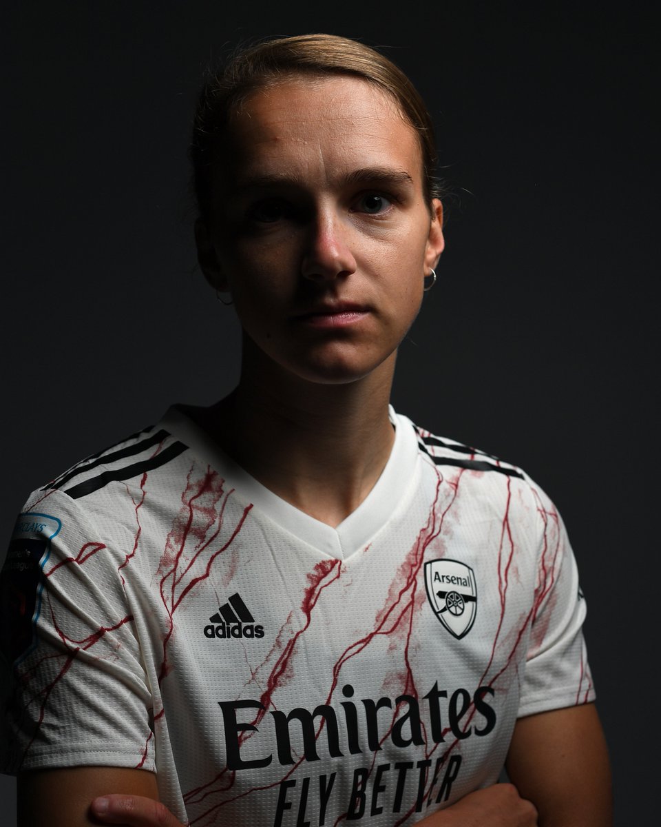 ArsenalWFC's tweet photo. ⚽️ @VivianneMiedema is now our all-time leading goalscorer in the @BarclaysFAWSL 🏆

1️⃣ @VivianneMiedema (44 goals, 47 games) 
2️⃣ @JordanNobbs8 (43 goals, 117 games) 
3️⃣ #CaptainLittle (40 goals, 77 games) 

#JustVivThings 🐐 https://t.co/SDypIzayTm