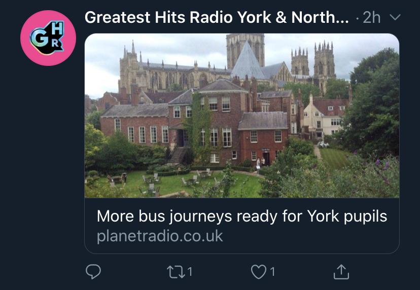 😂😂😂 Well done Bauer, a story on local @FirstYork bus services accompanied by a picture of the award winning @grayscourtyork