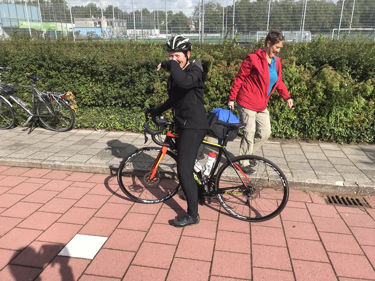 DaVinciPSG's tweet photo. De Pyreneeën Challenge helaas afgelast, als vervanging 3 dagen fietsen in Limburg. @Ride4kids  opbrengst voor onderzoek naar medicijn voor enrgiestofwisselingsziekten bij kinderen. Opbrengst door BSM klas 25.500 euro. Nu als tegenprestatie voor alle sponsoren zelf aan de bak. https://t.co/zG0gOP2QWp