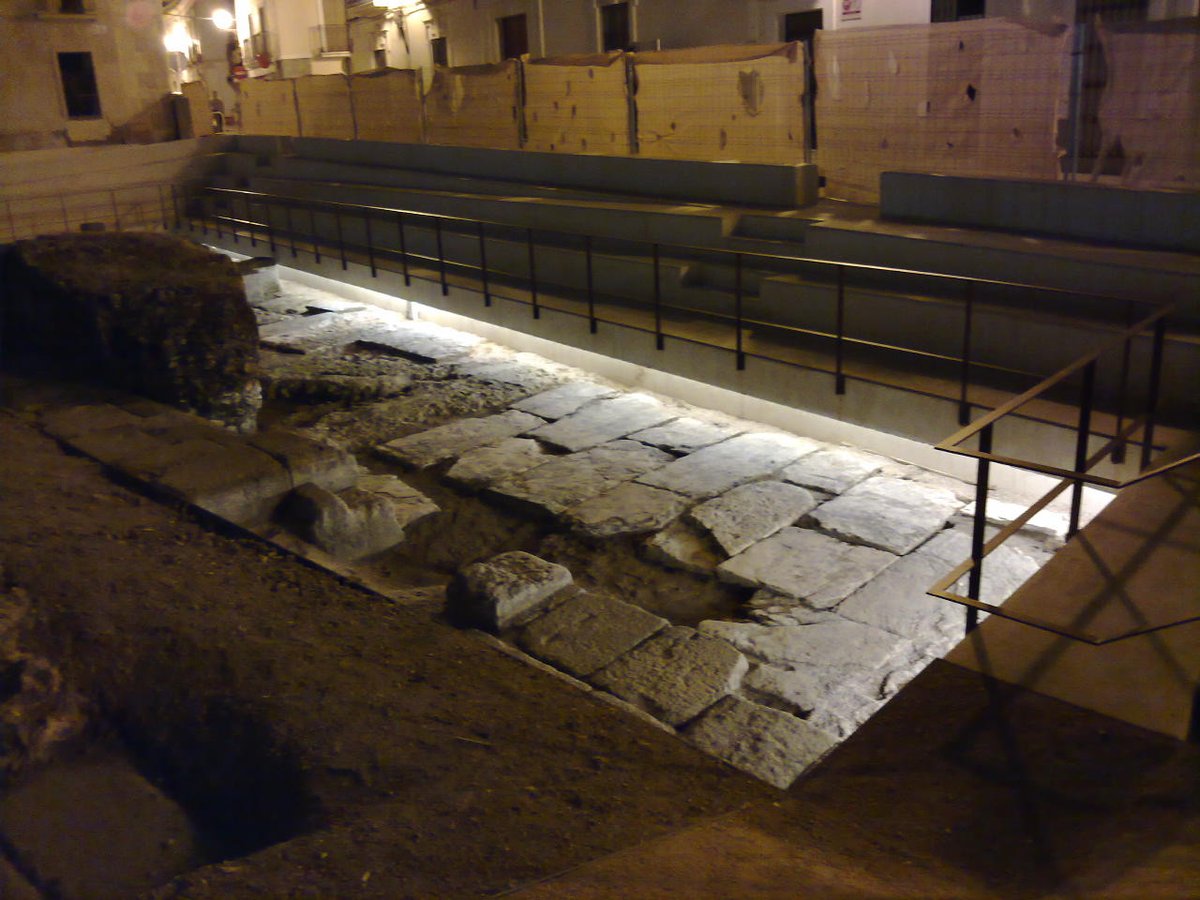 ColorDeluxeTw's tweet photo. Proyectos de iluminación Templo Diana Mérida #iluminacionledmerida #arquitectura #iluminacionmerida #diseñodeiluminacionextremadura #corviledlight #dialuxevo #estudiodeiluminacion #coadeextremadura #lightingdesigner https://t.co/eYL8547mI0