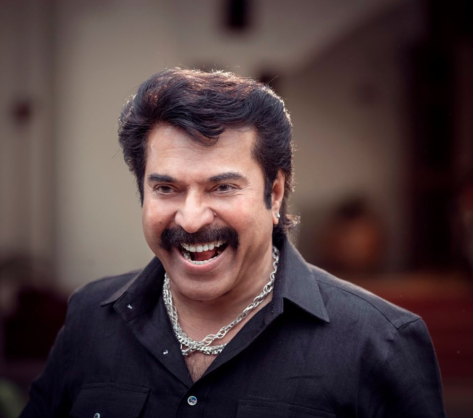 DBoss__Team's tweet photo. 49 Years the Art of Cinema Saw its form. The greatest Actor it could produce,❣ PANIPARAMBIL MUHAMMAD KUTTY a.k.a MAMMOOTTY.Keep it going and keep us mesmerizing as ever @mammukka 💙

#HappyBirthdayMammukka 
#HBDMammukkaFromSuriyaFans
#SooraraiPottru | @Suriya_offl https://t.co/Rf0KSWjJ4h