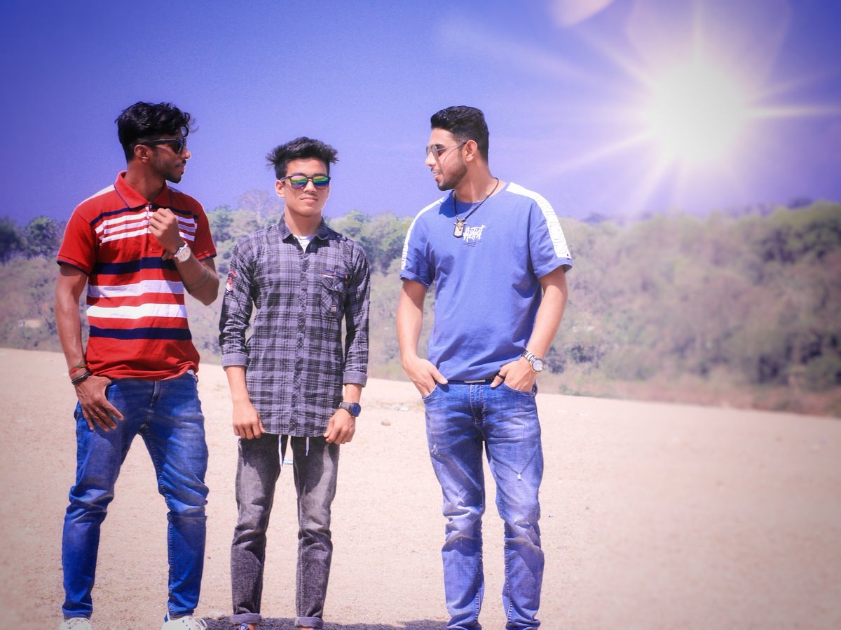 SHISHIRAHMADSH5's tweet photo. Friends https://t.co/az0WIdGEIg