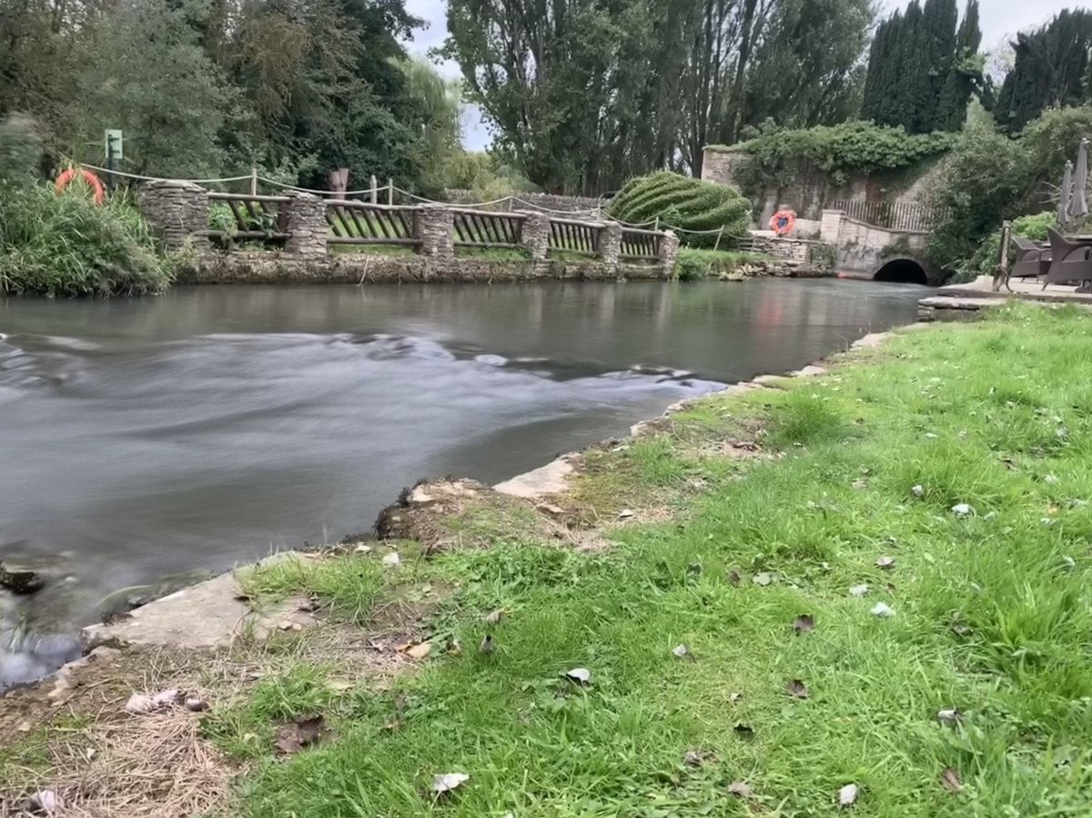 Back from my holiday in the #Cotswolds and ready to get going again! 

Was great to support lots of local #cotswoldbusiness whilst we were there!

Aiming on holding our first proper #westlondonhour early next month - probably at 8pm on a Tuesday. 

@RHPromotionsUK <a href="/VIPITUK/">VIP IT</a>