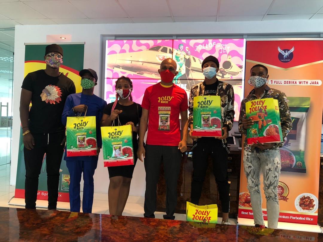 cuppymusic's tweet photo. CONGRATS to my #JollofOnTheJet Challenge winners who received their N1Million Cash + Jolly Jollof Supply! 🛩🔥 Oshey! 👏🏾🎉 #OriginalCopy https://t.co/ptO7GFHCgo